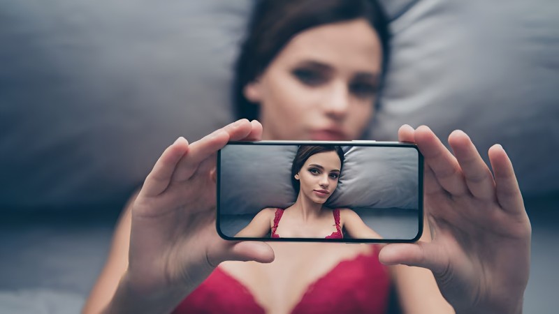 Echanger des nudes : comment éviter les dangers ?